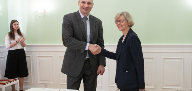Віталій Кличко підписав Меморандум з ЄБРР, який дозволить втілити важливі інфраструктурні проекти