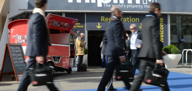 Київ візьме участь у найбільшій виставці нерухомості «MIPIM-2017»