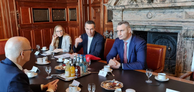 Віталій Кличко зустрівся з мером Гамбурга та обговорив подальшу допомогу німецьких партнерів Києву