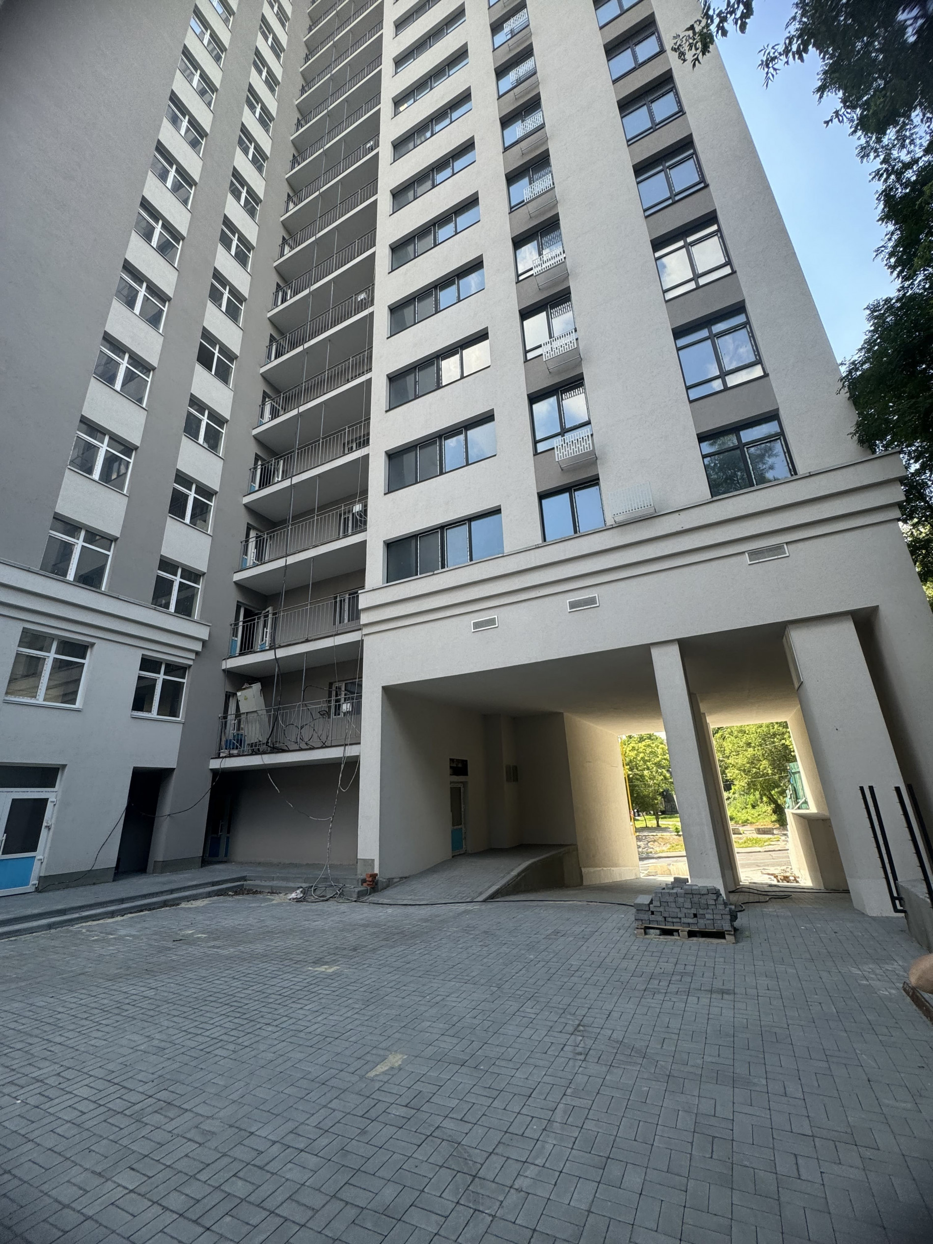 Construction of a residential building with social and cultural facilities and underground parking on the Lukyanivska str. (between Hlybochitska str.) in Shevchenkivskyi district of Kyiv