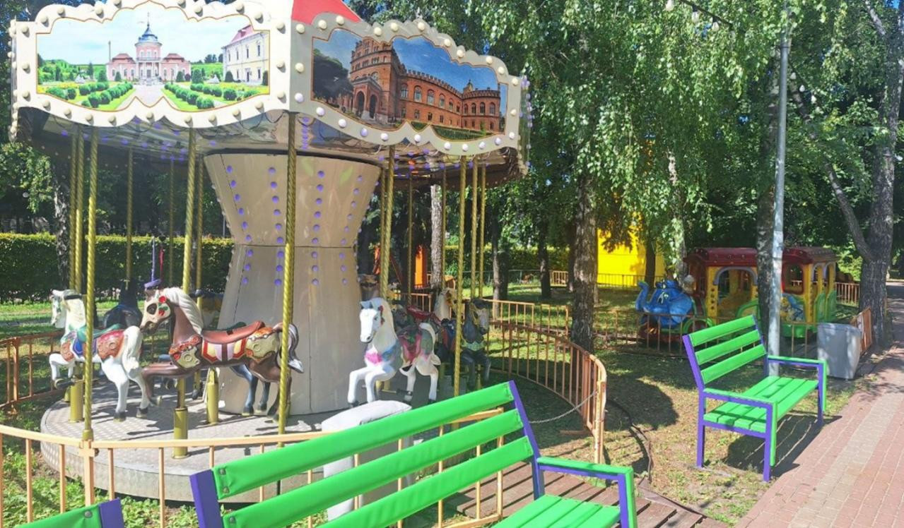 An amusement park for children on the territory of Vidradniy Park in Solomyansky district