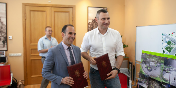 Vitaliy Klitschko signed an agreement with the IFC on the development of a high-speed transport corridor