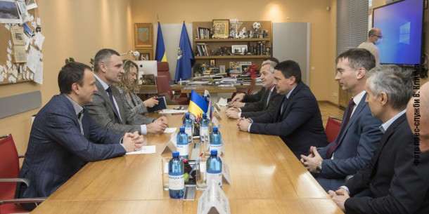 Vitaliy Klitschko and Velenje Mayor Peter Dermol discussed the introduction of energy-saving technologies